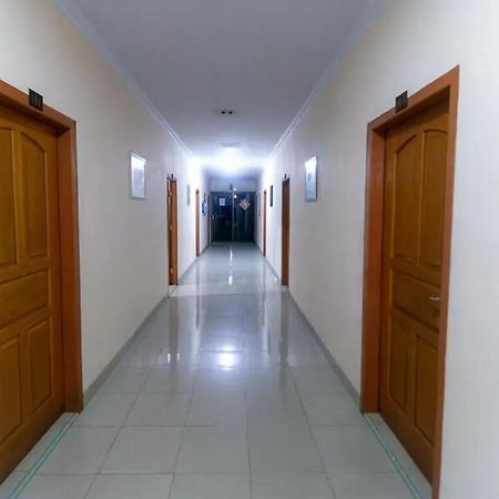 Reddoorz Plus Near Wtc Batanghari Mall Tanjungjohor Экстерьер фото