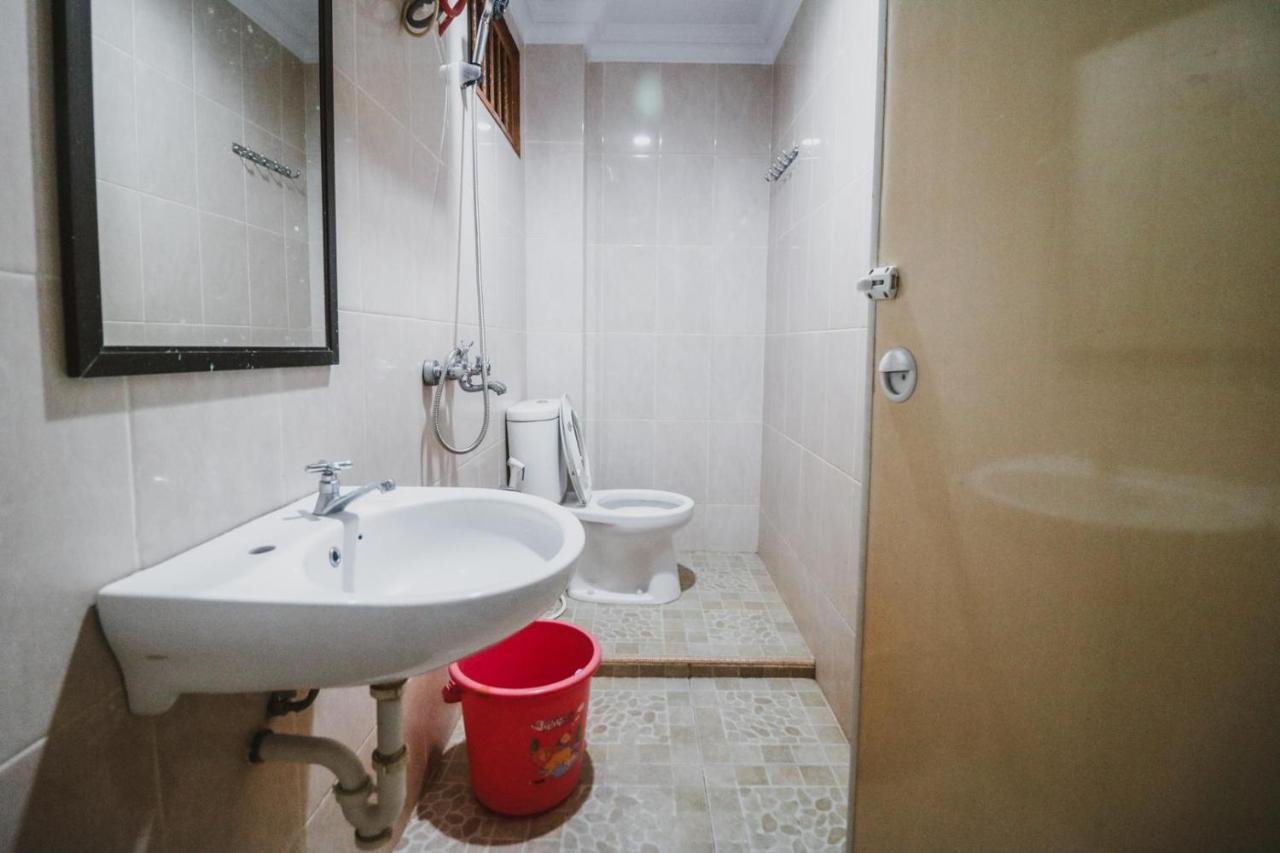Reddoorz Plus Near Wtc Batanghari Mall Tanjungjohor Экстерьер фото