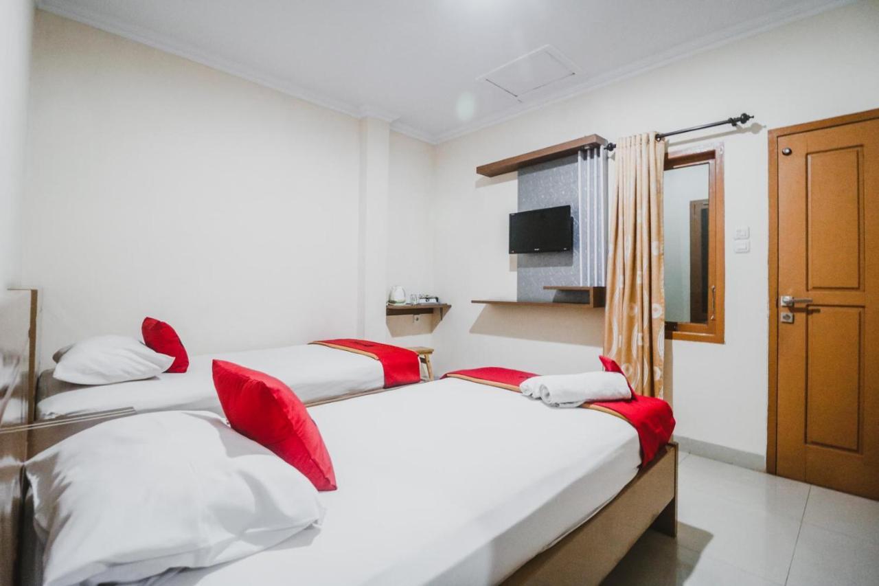 Reddoorz Plus Near Wtc Batanghari Mall Tanjungjohor Экстерьер фото